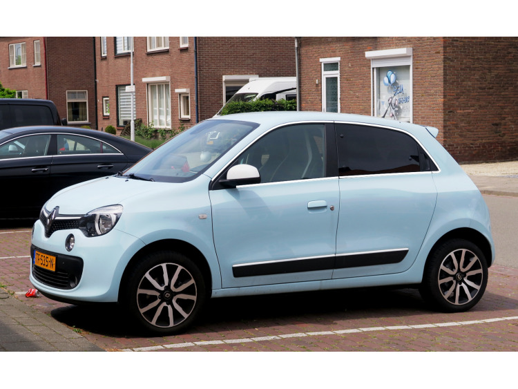 Baguette chrom&eacute;e de contour des vitres lat&eacute;rales compatible avec Renault Twingo III