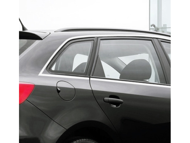 Baguette chromée de contour des vitres latérales compatible avec Seat Ibiza ST