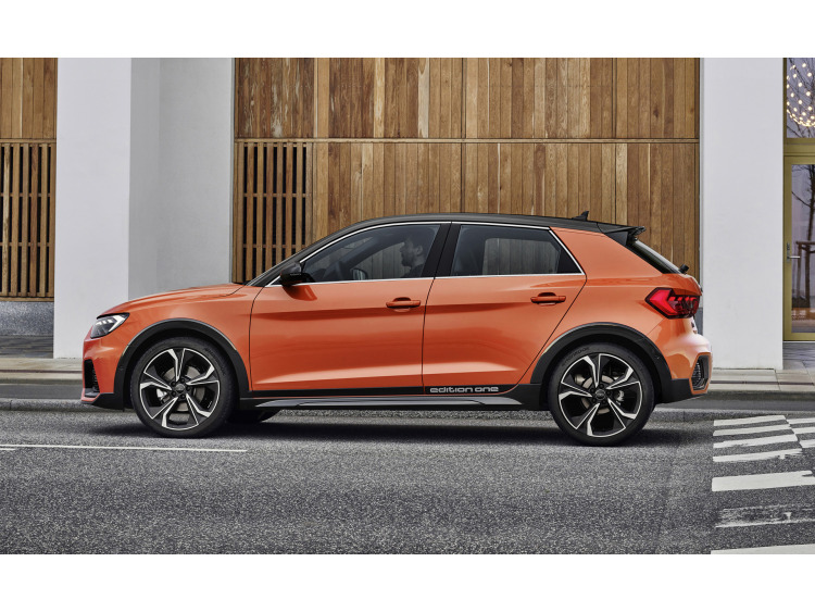 Baguette chrom&eacute;e de contour des vitres lat&eacute;rales pour Audi A1 18-26 Sportback