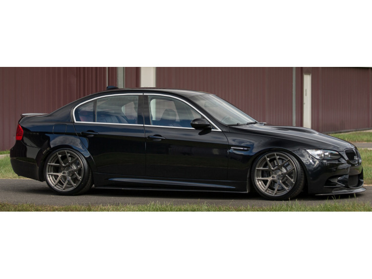 Baguette chrom&eacute;e de contour des vitres lat&eacute;rales pour BMW M3 E90 Berline 07-08 BMW M3 E90 Berline LCI 08-11 BMW M3 E92 Coup&eacute; 07-10 BMW M3 E92 Coup&eacute; LCI 09-13 BMW M3 E93 Cabriolet 08-10 BMW M3 E93 Cabr