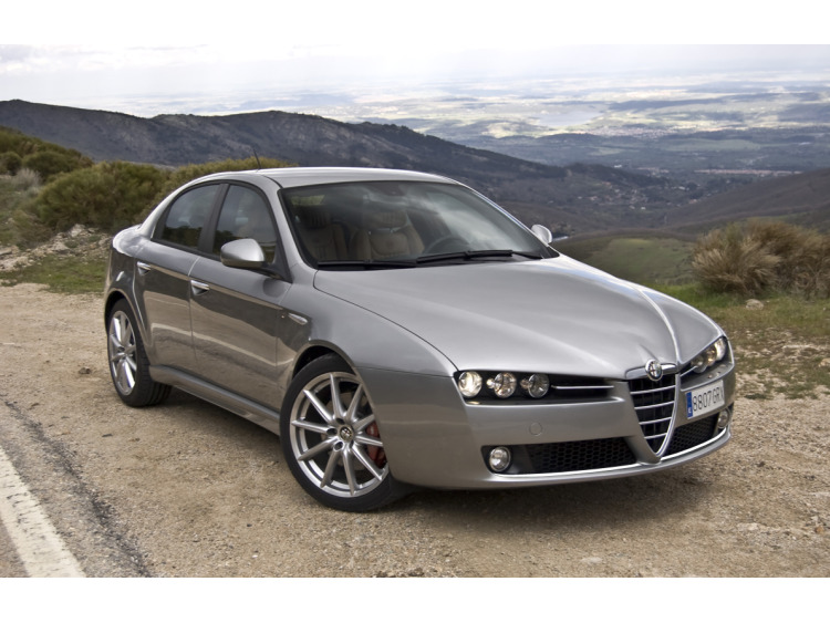 Baguette de calandre inf&eacute;rieure chrom&eacute;e compatible avec Alfa Romeo 159