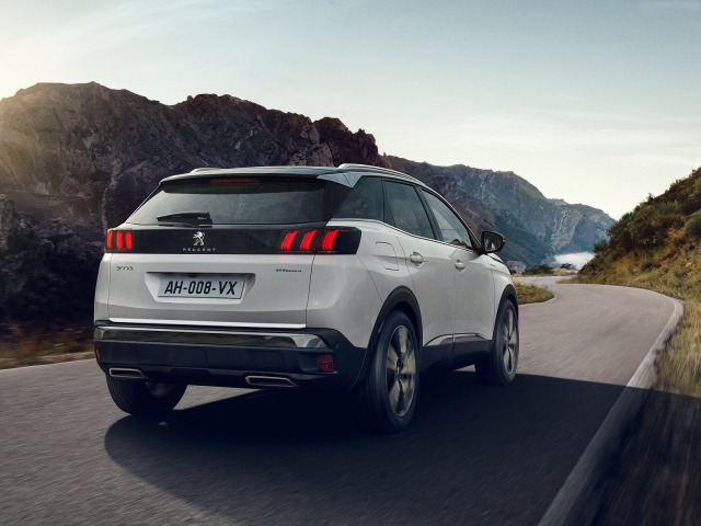 Baguette de coffre chromée compatible avec Peugeot 3008 II phase 2 2024