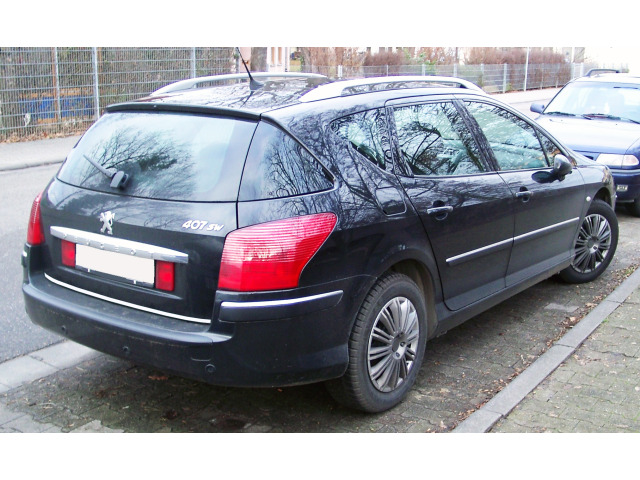 Baguette de coffre chromée compatible avec Peugeot 407 SW