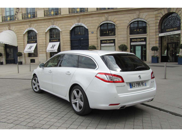 Baguette de coffre chromée compatible avec Peugeot 508 SW