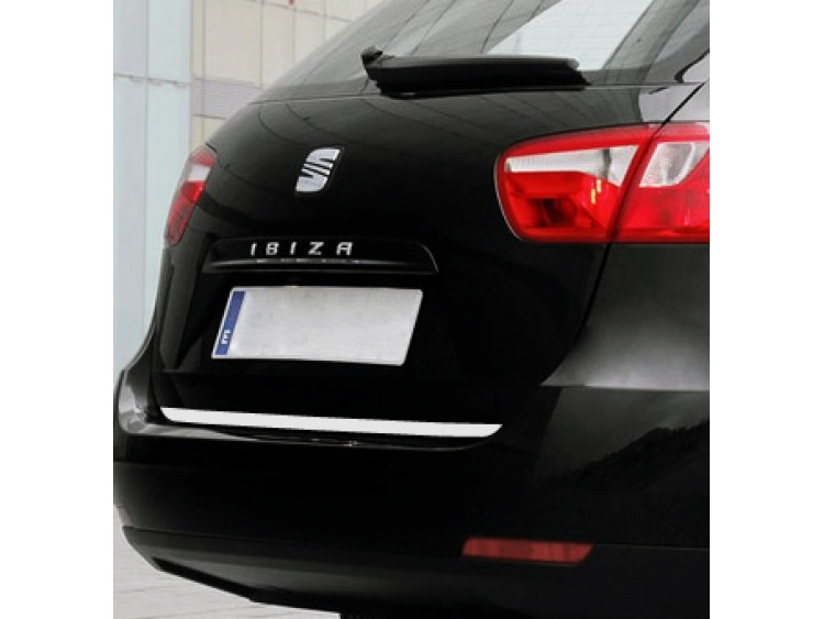 Baguette de coffre chrom&eacute;e compatible avec Seat Ibiza ST