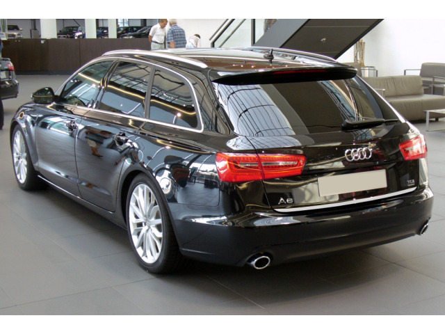 Baguette de coffre chromée pour Audi A6 Série 4 Avant 1015  Audi A6 Série 4 Phase 2 Avant 1418