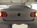Baguette de coffre chrom&eacute;e pour VW Fox VW Golf 1 VW Golf 2 VW Golf 3 VW Golf 5 SW VW Golf 6 Plus VW Golf 6 SW VW Golf 7 VW Golf 7 SW VW Golf Sportsvan VW Jetta VW Phaeton VW Sharan VW Touareg
