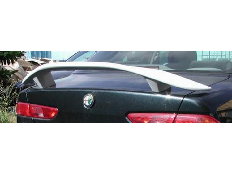 Becquet / aileron compatible avec Alfa Romeo 156 appr&ecirc;t&eacute;