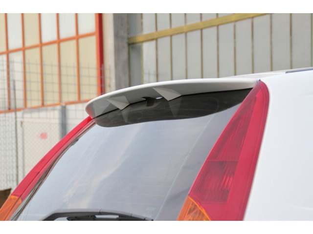 Becquet  aileron compatible avec Fiat Punto phase 1 9903 3p  Fiat Punto phase 2 0305 3p v2