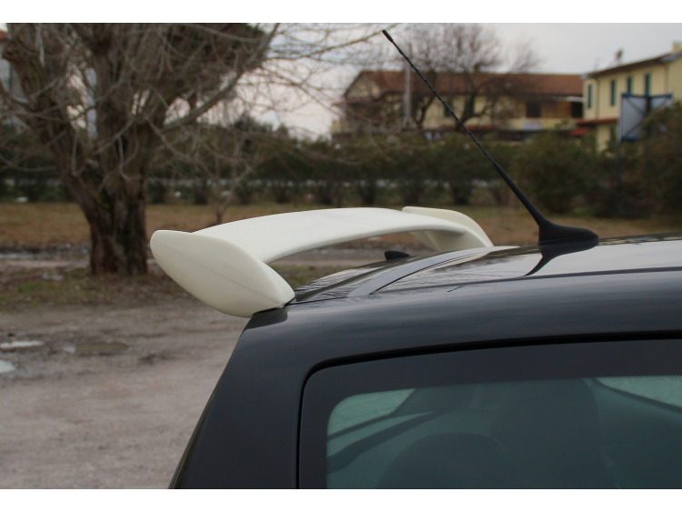 Becquet / aileron pour Citro&euml;n C2 v2 appr&ecirc;t&eacute;